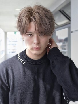 コンマバングセンターパートマッシュミルクティーベージュ