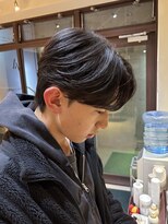 アルム オモテサンドウ(ALLM omotesando)&nbsp;韓国風カルマパーマ メンズカット メンズ韓国ヘア 原宿 表参道