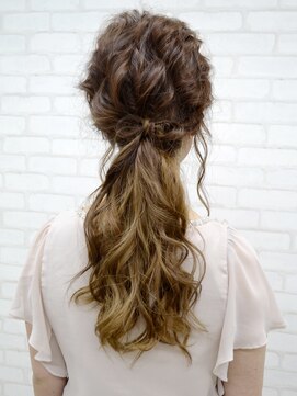 プレスト ベル 三宮 駅前店(Presto belle) 【プレストベル】 ゆるふわポニーテール AP-08