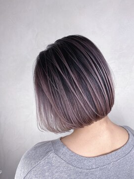 ジゼル(gisele) 黒多めエモカラー