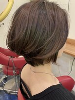 スパングル spangle 動いてボリュームつくよう勘違いさせるボブ