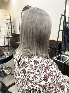 ルクスバイアフィナー(Luxo by Afinar) 【町田/Luxo by Afinar】高明度グレー*