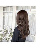 くすみブラウン