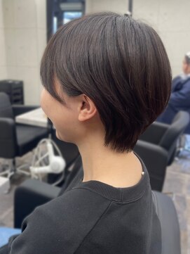 スターズ 柏(STARS) 丸みショート　顔周りカット　艶感　アッシュブラウンカラー