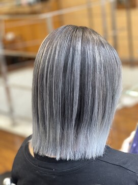 シエル 栄店(CIEL) 筋感ショートホワイトバレイヤージュ