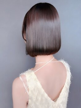 スリークバイナチュラ(SLEEKbyNATURA.)の写真/魅力を最大限引き出すPointを押さえたカットで品のある大人美人に