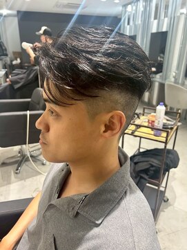 メンズサロン キング 心斎橋店(Men’s salon K!ng) ホワイトメッシュ/ツイスト/ツイスパ/パーマ/メンズ/眉毛/心斎橋