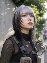 ルーア(Lua)&nbsp;グラデーションカラー、エクステ、インナーカラー、ダブルカラー