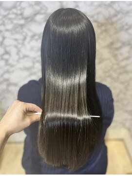 タヤ 東急百貨店吉祥寺店(TAYA) ツヤツヤ縮毛矯正ストレート/トリートメント