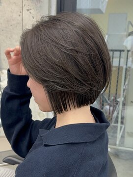 ラフ 立川(Laff) レイヤーボブ 切りっぱなしボブ 前下がりボブ 縮毛矯正