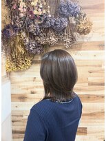 ロム(Lom)&nbsp;大人可愛い！ミディアムスタイル！