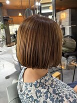 ファスナー(fustener) 透明感明るめベージュ×ボブ