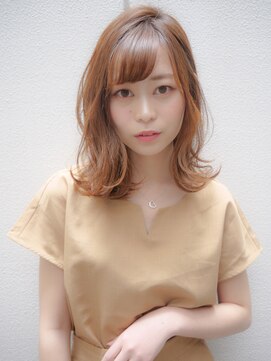 リル(Lilou) 【Lilou】大人かわいい くびれセミディ 伸ばしかけ 横浜