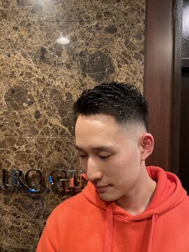 プレミアムバーバー 目黒店(PREMIUM BARBER produce by HIRO GINZA) 流行りのフェード+ここしかない形状記憶パーマ