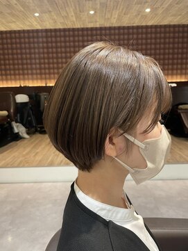 オットー バース(Otto BIRTH) 丸みショートボブ