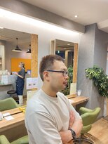 ブロッサム 東中野店&nbsp;ワイルドアップバング　スキンフェード　アイロンパーマ