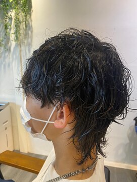 クレヨン ケース(Crayon case) メンズ 襟足長め無造作波巻きパーマ ウエット束感