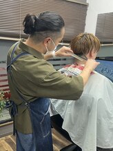 ヘアースタジオサーティーン(Hair Studio Thirteen)