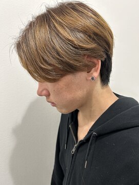 ヒュイル バイ ニアウ(Hwyl by Niau) メンズマッシュセンターパートスパイラルパーマニュアンスパーマ