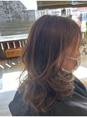 ハイトーンイヤリングカラー