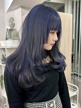 ロウル 渋谷(LOWRL) ネイビーブルー/レイヤーカット