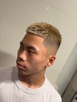 ミリオンバックス 神田店(Million Bucks)&nbsp;スパイキーショート/スペインカール<理容室>[メンズ/床屋/神田]