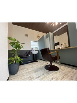 少人数のプライベートサロンだからこその丁寧な接客と心地良い空間で、あなたの魅力を最大限引き出します◎