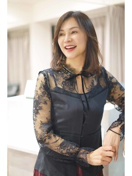 スカラ(Scala) カットとパーマデザイン