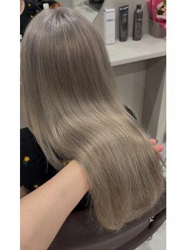 グレージュ/くすみベージュ