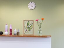 緑の看板が目印♪清水バス停すぐ！近くにコインパーキングあり◎