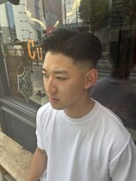 フォーコーナーズ(Four Corners)&nbsp;スキンフェードツーブロック刈り上げジェットモヒカンマンバン