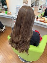 アカネ(Akane)&nbsp;ハイライトカラー　ベージュカラー　10代　20代