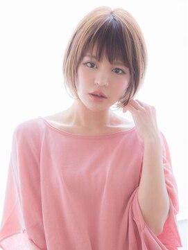 アリエッタ(aRietta) 【aRietta/銀座】宮脇巧 大人かわいいベージュカラー耳かけボブ