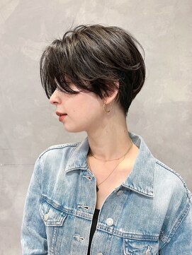 トルネード(TORNADO) 大人ショート 前下がりハンサム前髪なし ジェンダーレス K1211