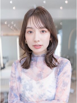 ケアリー  八千代緑が丘(Carelly) デザインカラー/レイヤーカット/ウェットヘア/オリーブベージュ