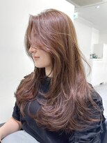 エル バイ アンキシム(elu by AHNKISM)&nbsp;ミディアムレイヤーカットストレートロングレイヤー心斎橋