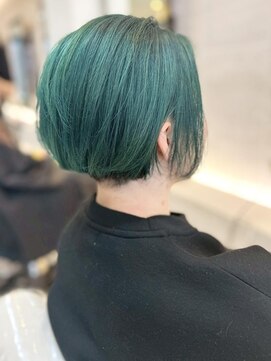 ザビー(THE B) 本八幡×ケアブリーチ×大人ショート×恐竜カラー