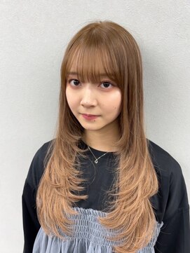 エミーバイモアムー(Emmie byMoremuu) 【埼玉ギャルの救世主】レイヤースタイル