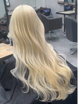 ベレーザ 渋谷(BELEZA)&nbsp;16061ブリーチ＆ダブルカラー金髪ホワイトブロンドレイヤー