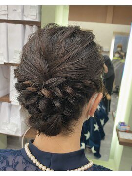 エイム ヘアメイク 横川店(eim HAIR MAKE) ゆるふわまとめ髪