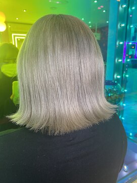 ロンドリゼル 札幌(Lond RiseL) フェイスフレーミング/ハイトーン/ブリーチ/インナーカラー/札幌