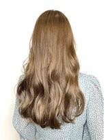 メーヴェ(Mowen)&nbsp;mowen 南堀江 透明感アッシュグレージュ×ヌーディーカラー