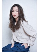 傷まない&艶が出るグレイカラー（白髪染め）が美しい