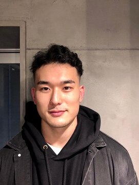 ディスイズバーバー(THIS IS BARBER) フェードスタイル　スキンフェード　バーバースタイル【札幌】