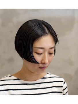 キーノ(kino) 前下がりボブ