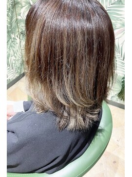 マドゥーズ ヘアショップ(Madoo's hair shop) 白髪ぼかし／グレイカラー