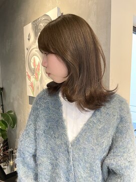 ブルックス レイヤーカット　オリーブベージュ　ブリーチなしダブルカラー