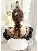 ヘアセット&メイク専門店 カスミ(Kasumi)&nbsp;ツイン編み下ろし