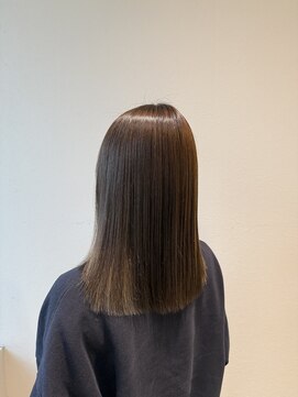 サラ ビューティー サイト 古賀店(SARA Beauty Sight) オリーブブラウン