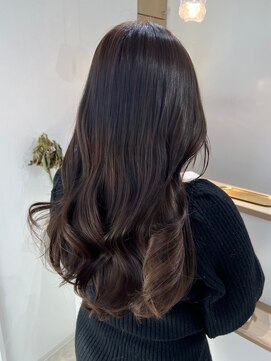 ビビバイベル(BiVi by BHEL) グレージュミルクティーベージュカラー韓国レイヤーカット桑名